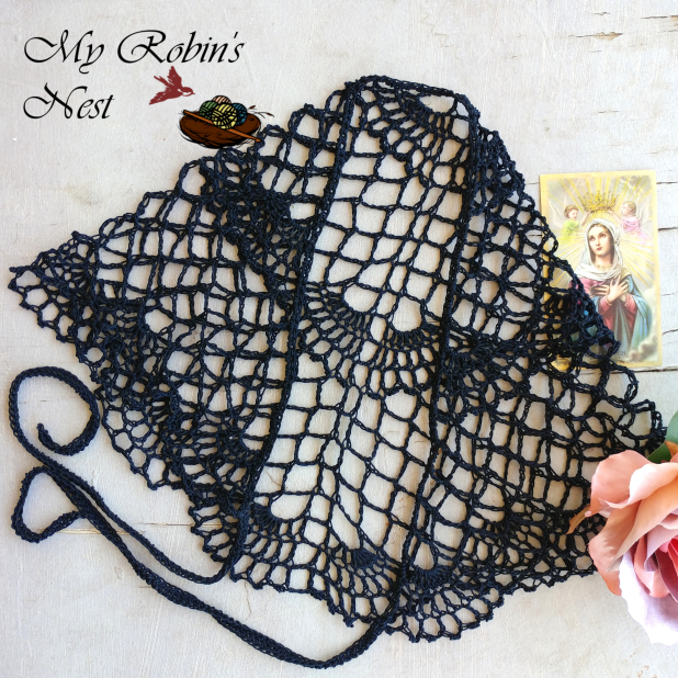 Mary My Queen Chapel Veil in black