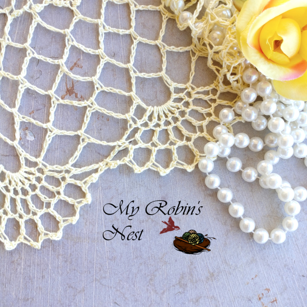Mary My Queen Chapel Veil in yellow
